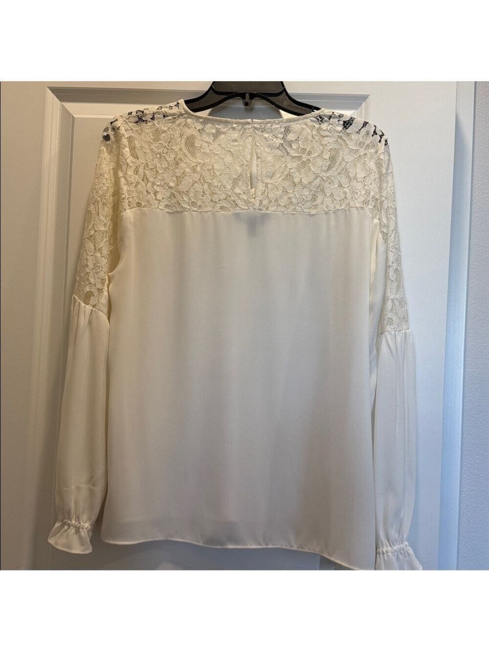 Express White Lace Detail Blouse - Picture 7 of 9